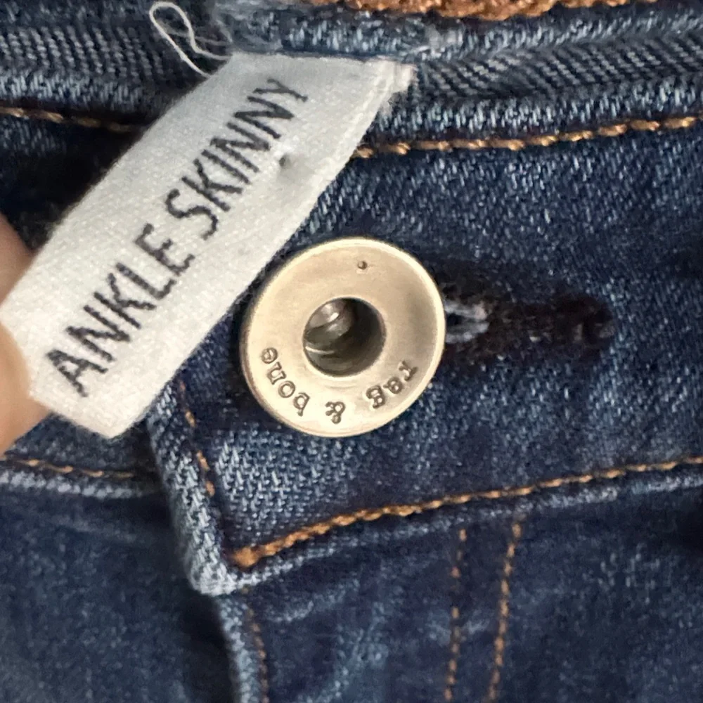Rag & Bone Dark Blue Skinny Ankle Jeans Size 25